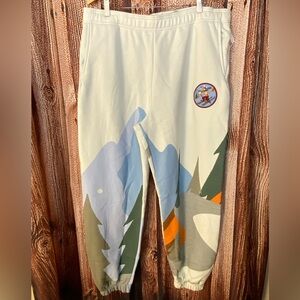 Disney Parks Holiday Homestead Goofy Skiing Sweatpants Jogger Pants XL New
